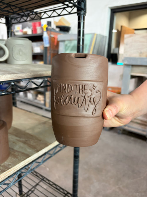 Find the Beauty mug (PRE-ORDER), to-go style 16 ounce